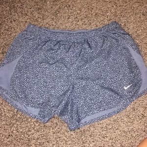 NIKE RUNNING SHORTS